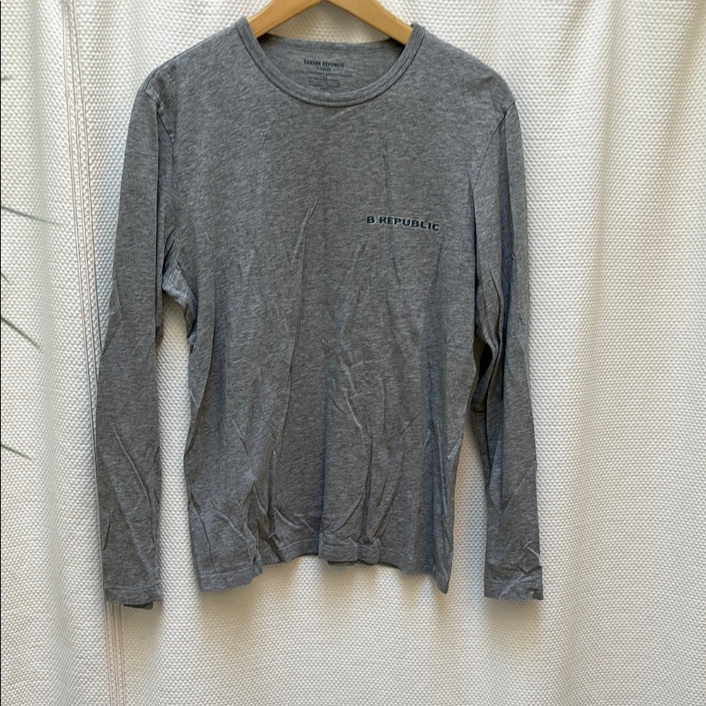 Banana Republic Classic Gray Tee